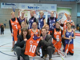 Neue Trikots für Lacrosse-Damen