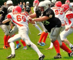 U16 verteidigt Tabellenspitze